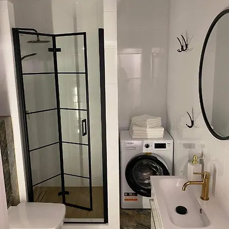 Zlote Tarasy דירה קולובז'ג